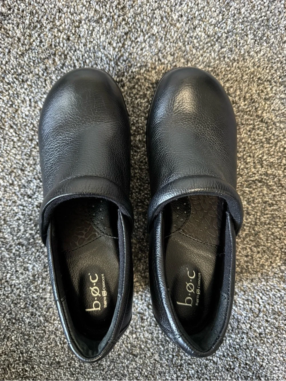 b.o.c. Women’s Nadiya Slip-On Black Leather Wedge Shoes Size 8.5